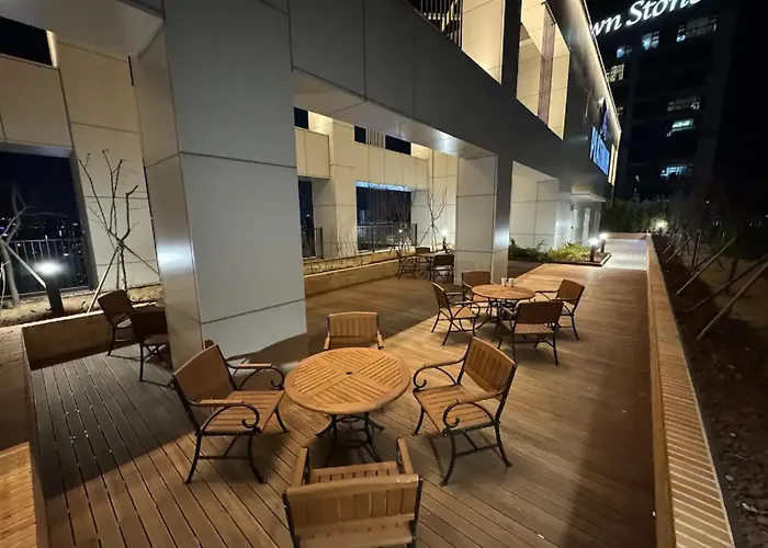 公寓 The Platinum Station - Free Parking, Transportation Hub, Station, Chungjeongro Station, Various Hot Places, High-rise View