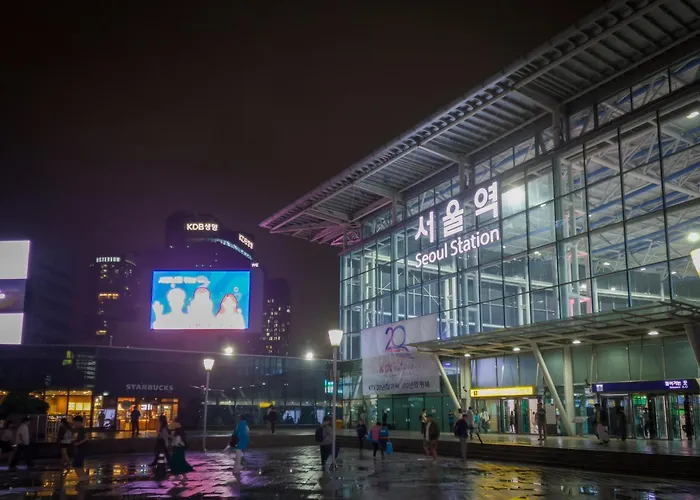 The Platinum Station - Free Parking, Transportation Hub, Station, Chungjeongro Station, Various Hot Places, High-rise View *