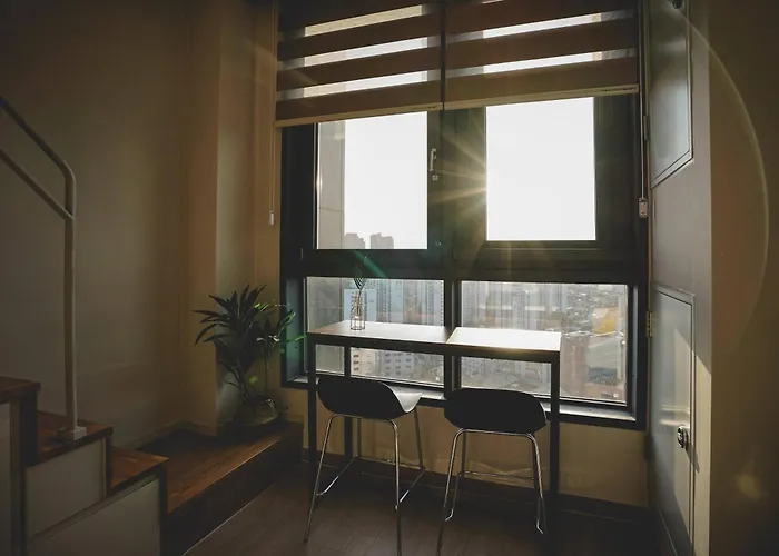 Apartament The Platinum Station - Free Parking, Transportation Hub, Station, Chungjeongro Station, Various Hot Places, High-rise View Seul